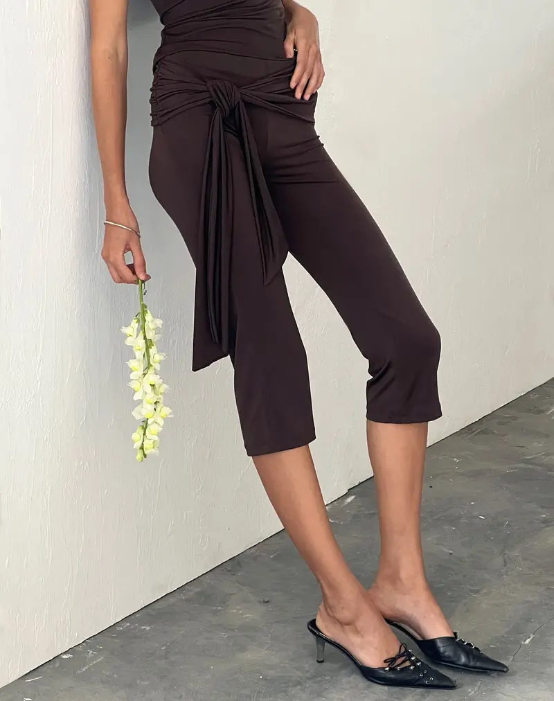 Effy Capri Trousers With Wrap Waistband In Mocca 1