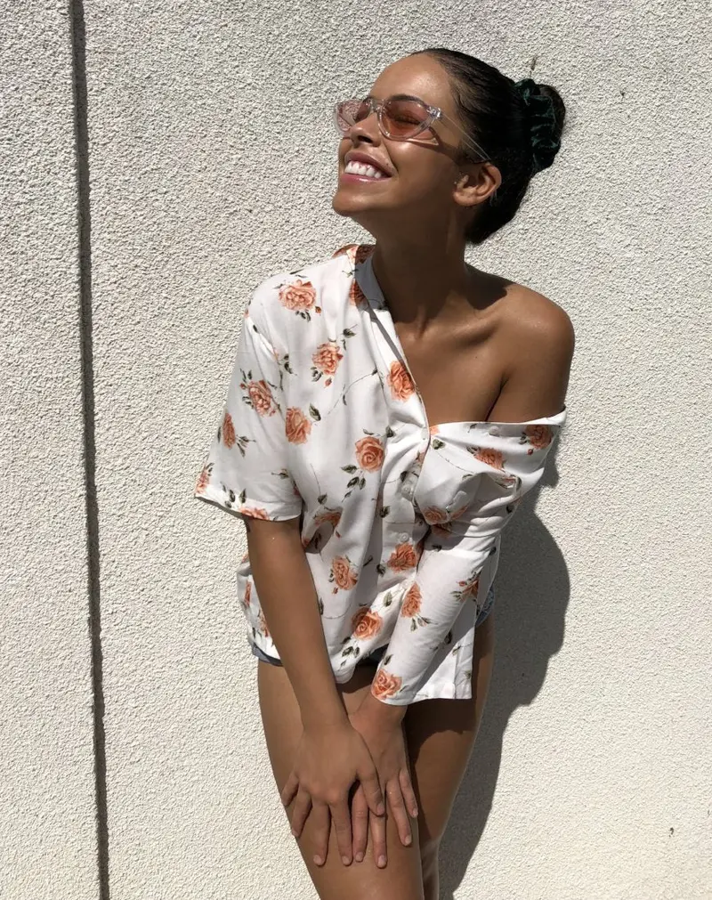 Hawaiian Shirt In New Romance 1