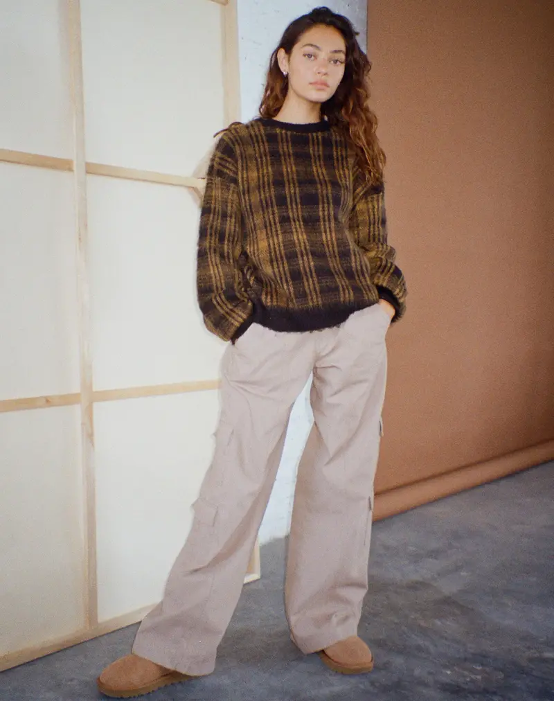 Mihail Knitted Jumper In Black Brown 1
