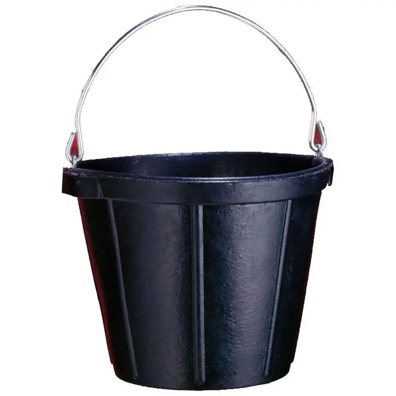 Rubber Feed Bucket 12Qt 1